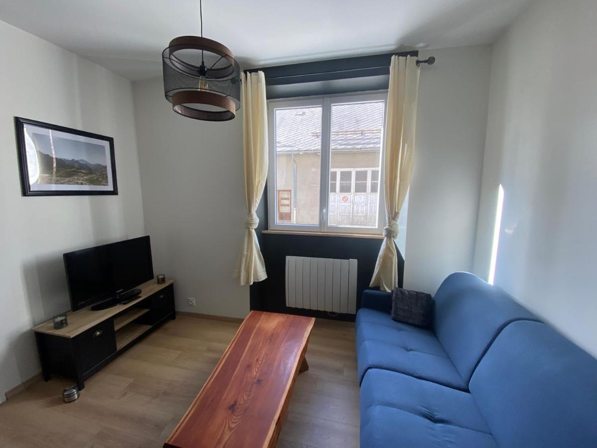 Le Cote Cour Apartment Barcelonnette Bagian luar foto