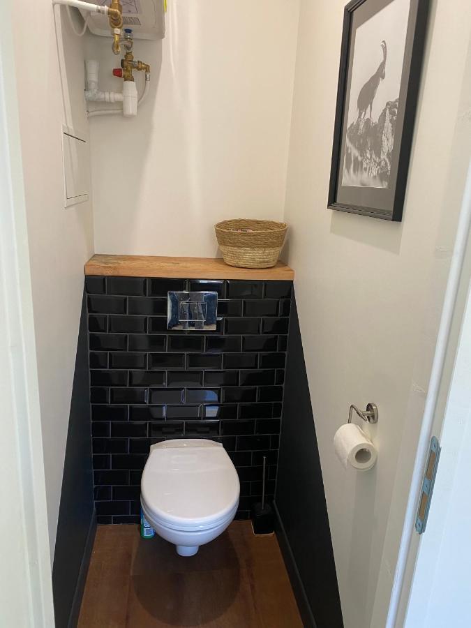 Le Cote Cour Apartment Barcelonnette Bagian luar foto